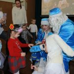 Дід Мороз і Снігуронька привітали дітей співробітників і студентів
