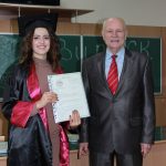 Усмішки та святкові мантії: випускникам хіміко-біологічного факультету вручили дипломи